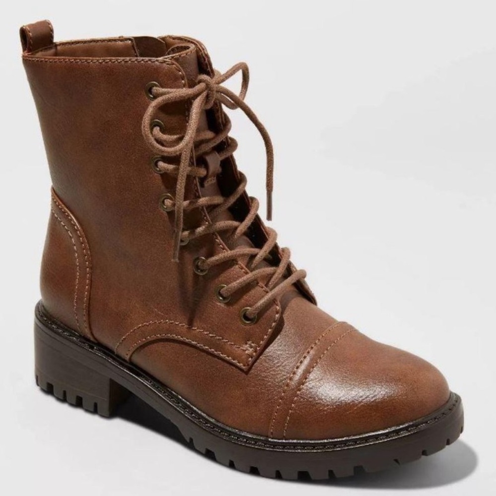 Universal Thread Kamryn Lace Up Combat Boot 9.5